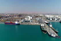 تخلیه و بارگیری بیش از دو میلیون انواع کالا در بندر خلیج فارس