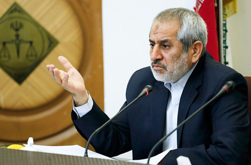 رد عامدانه بودن فرار متهم پرونده "سکه ثامن" از سوی دادستان تهران