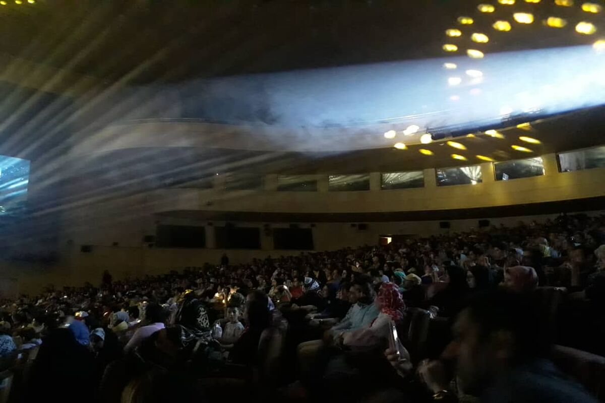 کنسرت روزبه بمانی در برج میلاد