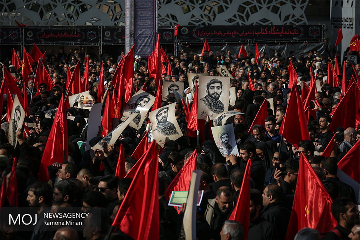 مراسم تشییع پیکر شهید حججی در میدان امام حسین (ع)