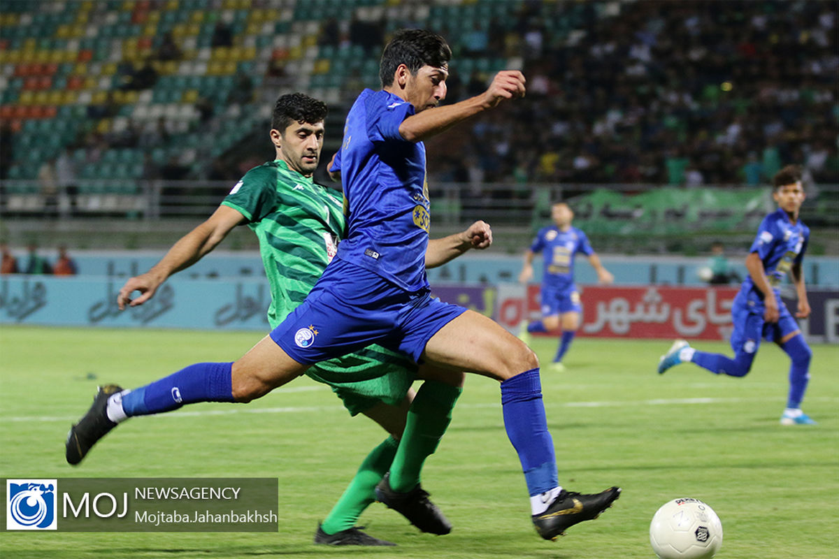 دیدار تیم های فوتبال ذوب آهن و استقلال تهران - ۴ مهر ۱۳۹۸