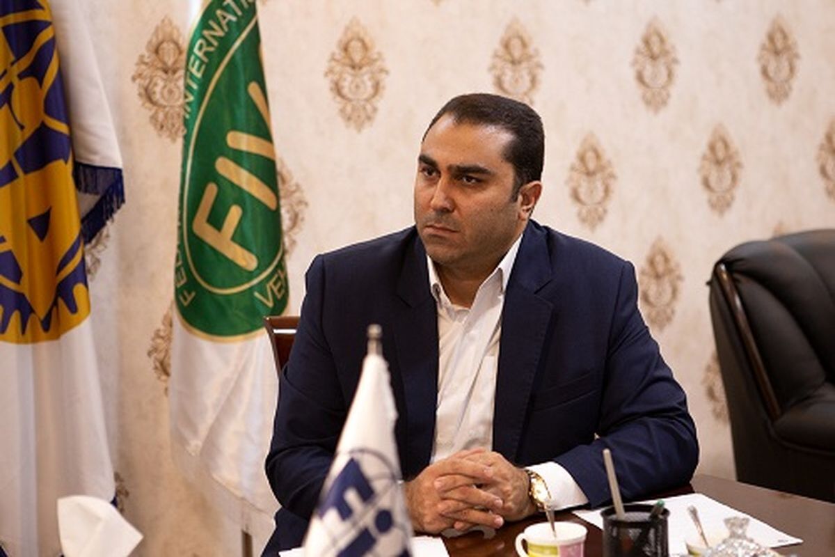 رضا پازند