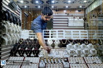 طلا فروشان باید در فروش طلا و جواهر، صورتحساب نوع ۲ صادر کنند