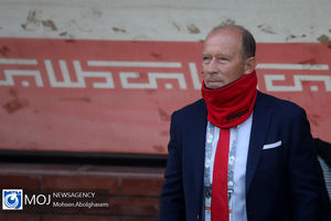 باشگاه پاداش بازیکنان پرسپولیس را پرداخت کند!