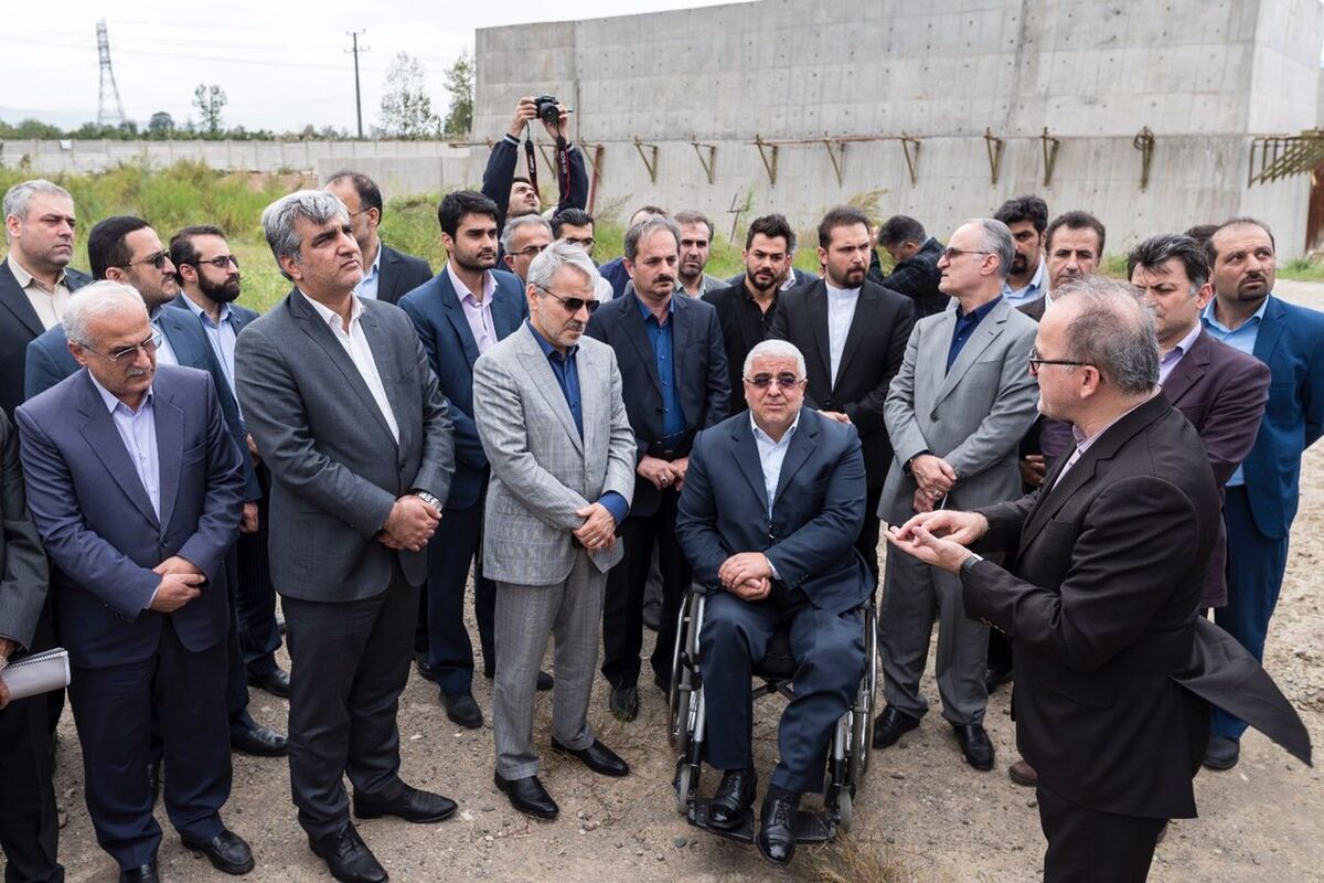 بازدید نوبخت از مسکن مهر و ایستگاه راهن رشت