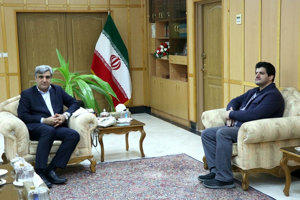 دیدار استاندار گیلان با رییس فدراسیون کشتی