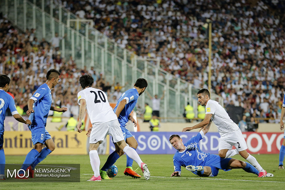 دیدار تیم های ملی فوتبال ایران و ازبکستان