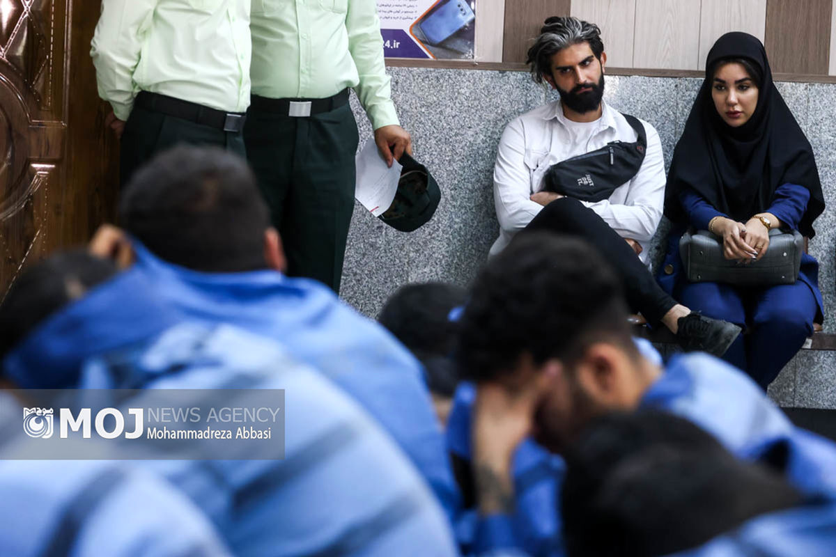 دستگیری سارقان موبایل قاپ (اتوبان شهید همت)