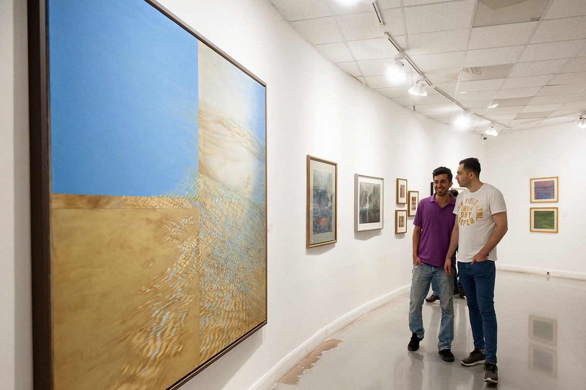 نمایشگاه فیروزه ای در کویر