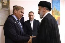 نخست وزیر پاکستان از رئیسی برای حضور در کشورش دعوت رسمی کرد