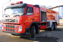 نخستین عملیات اطفای حریق در شهر قم دقایقی پس از آغاز سال جدید