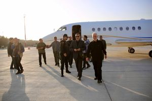 معاون اجرایی رئیس‌جمهور و وزیر کشور برای بازدید از روند تردد زائران اربعین وارد کرمانشاه شدند