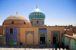 مراسم غبارروبی ضریح امامزاده موسی مبرقع(رض) با شکوه خاص برگزار شد