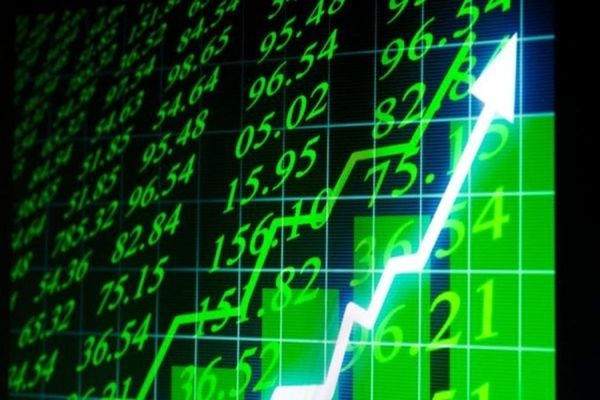 شاخص کل بورس تهران رکورد ۴.۵ میلیون را زد