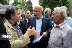 میز ارتباطات مردمی وزارت کار در نماز جمعه تهران