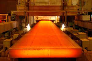 رشد ۳۲ درصدی تولید تختال در فولاد هرمزگان/امسال تولید تختال به بیش از یک میلیون تن می رسد