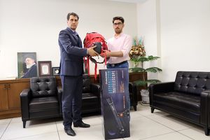 اهدای جوایز مسابقه اینستاگرامی"رفیق ماه" بانک ملت