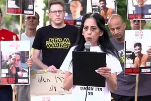 اسرای صهیونیست خواهان آتش بس فراگیر برای آزادی فرزندان خود شدند 