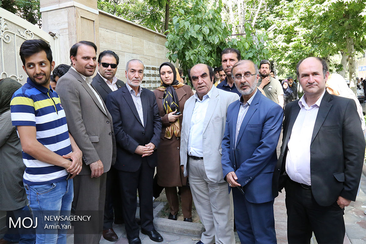 ساعات پایانی انتخابات در حسینیه ارشاد