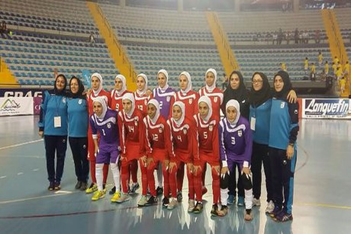 فوتبال بانوان