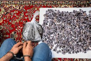 دستبند پلیس بر دستان سوداگر مرگ