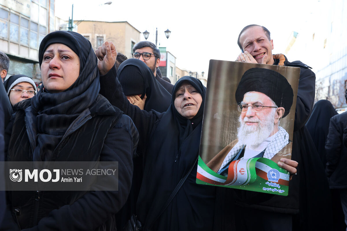 تجمع سوگواران رهبر شهید انقلاب در تهران