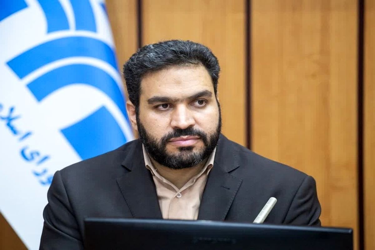 دبیر پارلمان محلی قزوین (2)