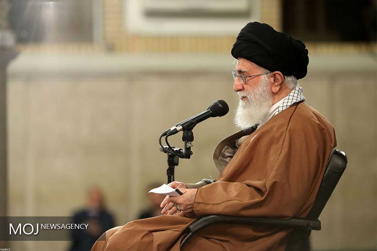 دیدار جمعی از خانواده‌های معظم شهدا با مقام معظم رهبری