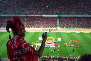 جلسه باشگاه پرسپولیس پشت درهای بسته برگزار شد