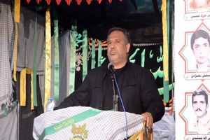 واقعه عاشورا و دفاع مقدس مرهون خون پاک انسان‌های آزاده‌ است