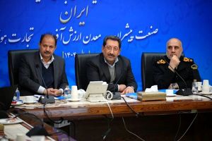 تنها راه گذر از تنگنای اقتصادی، افزایش تولید است