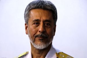 دریادار سیاری روز خبرنگار را تبریک گفت