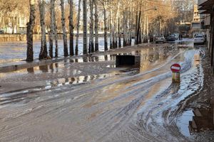 پل های در حال احداث خرم رود باید تعیین تکلیف شوند/برنامه ریزی ستاد مدیریت بحران لرستان با زیرساخت های موجود همخوانی ندارد