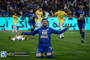 گزارش بازی استقلال و صنعت نفت آبادان/ استقلال 5 صنعت نفت آبادان 0