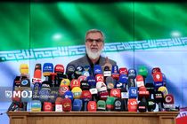 هر 3 ماه یکبار انتقاد و حرف مردم را خواهم شنید