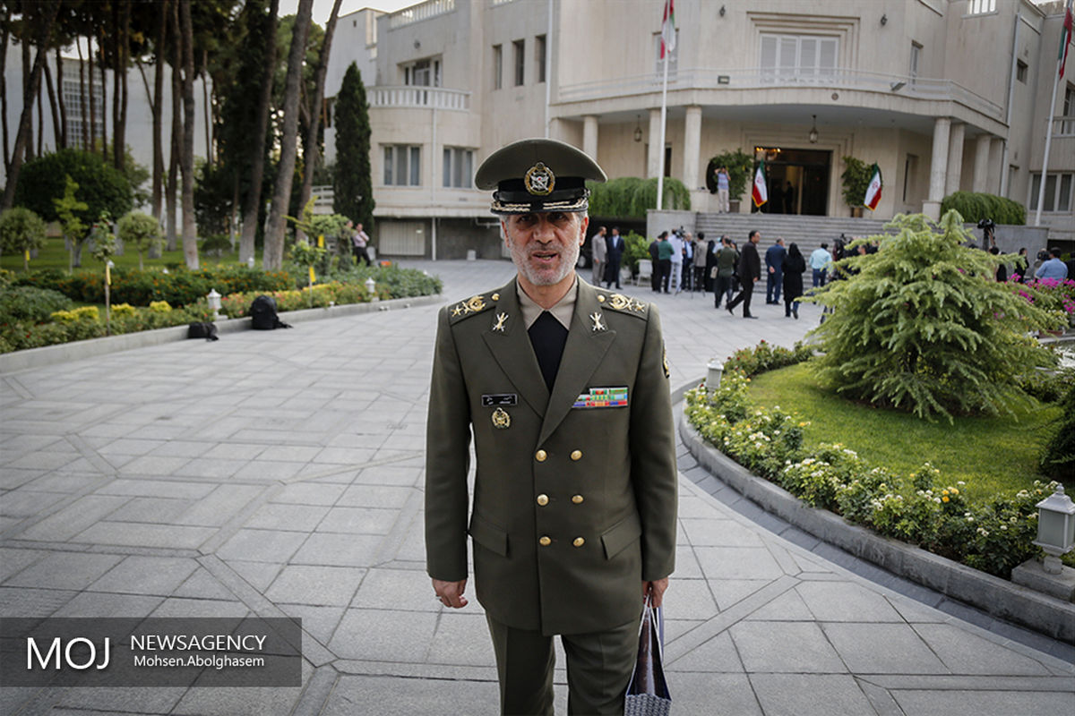 حاشیه اولین جلسه هیات دولت دوازدهم