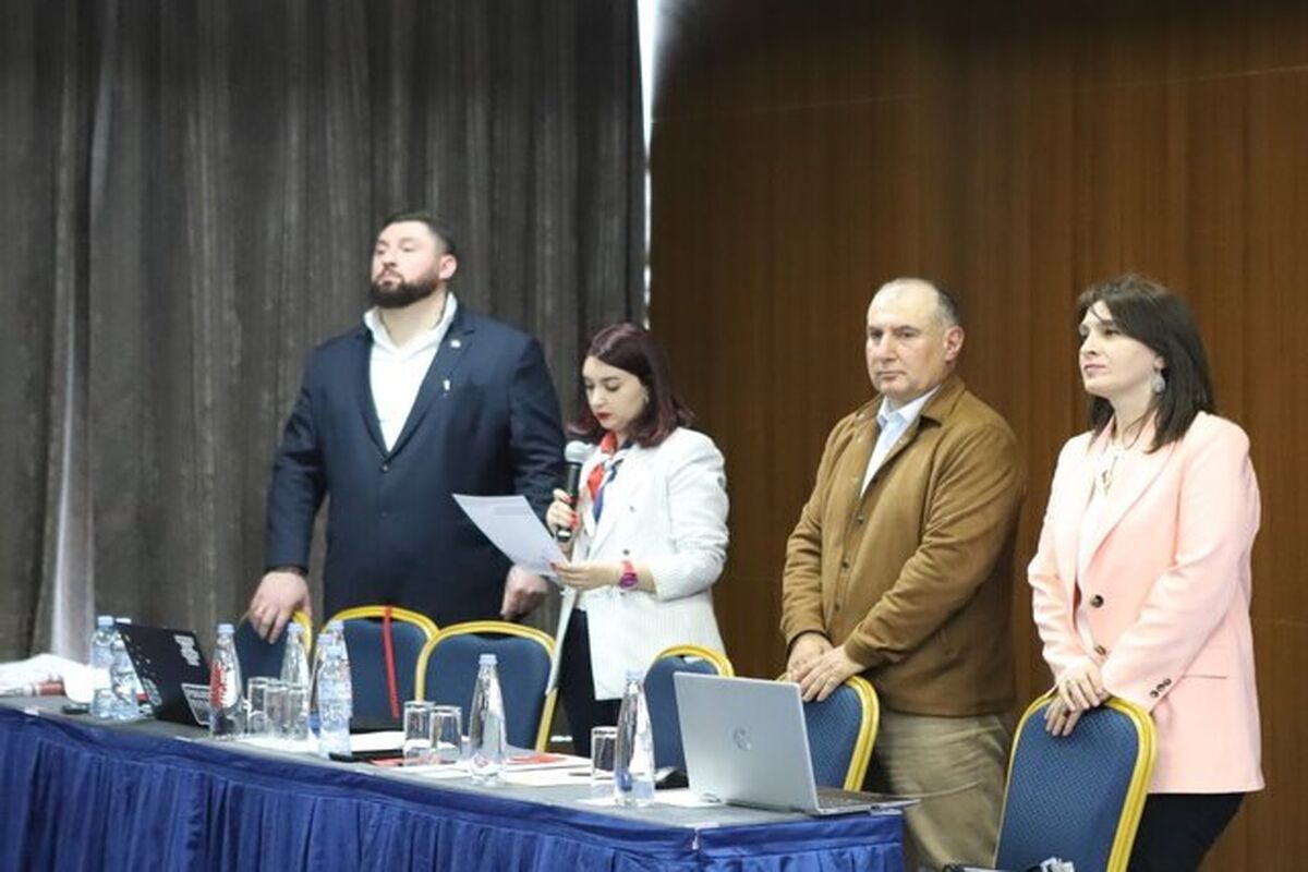 فدراسیون وزنه برداری