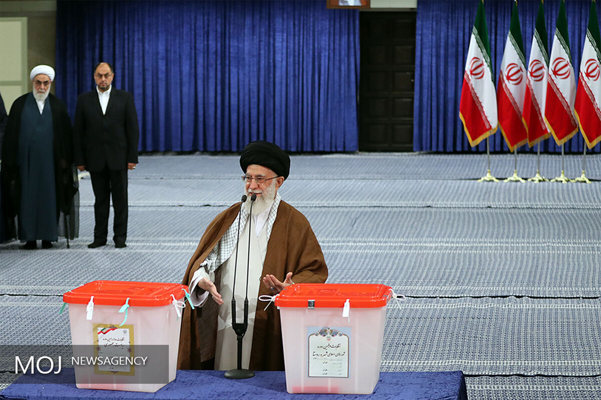 شرکت مقام معظم رهبری در انتخابات 