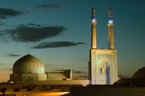دسترس پذیری شهر یزد معطل پل های عابر پیاده و پل مکانیزه