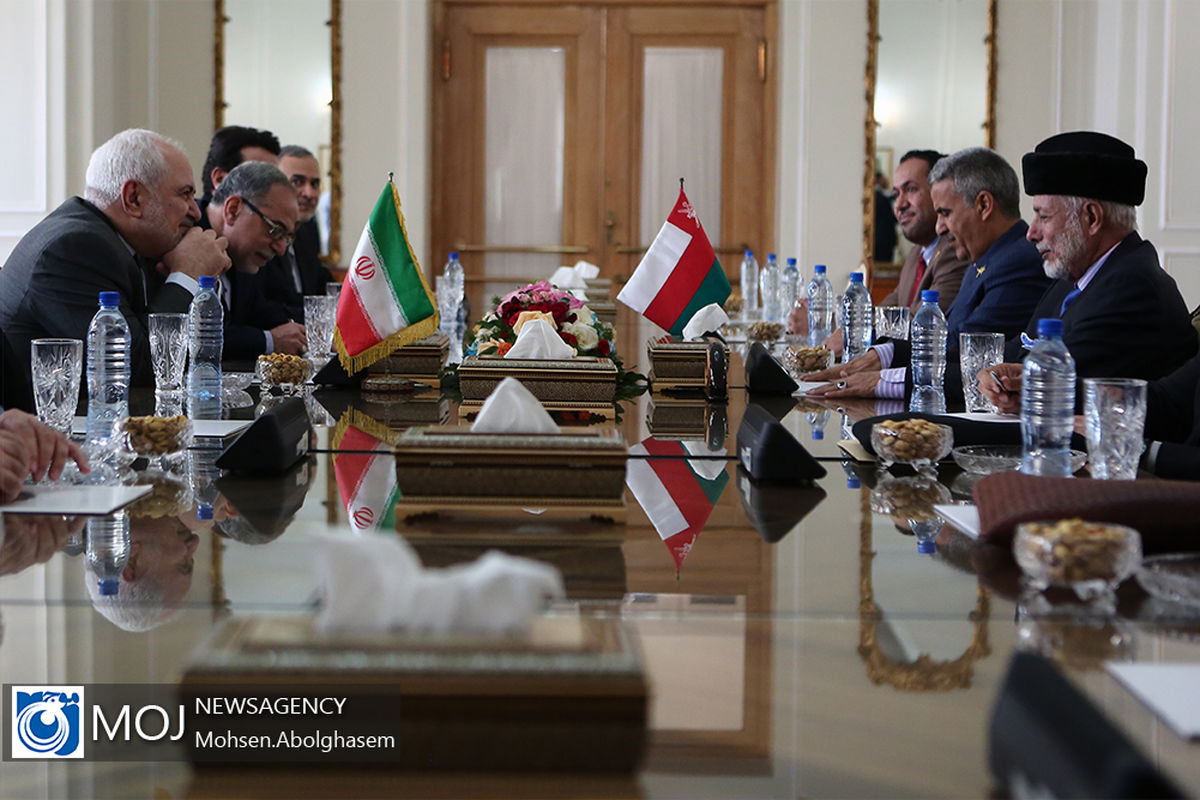 دیدار وزیر خارجه عمان با ظریف 