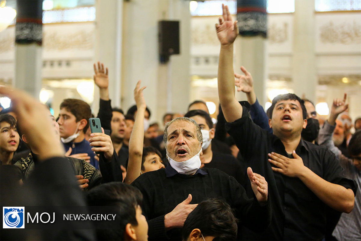 محفل عزاداری ایام فاطمیه در حرم کریمه اهل‌ بیت(س)