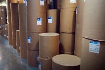 تحویل کاغذ ایرانی دیبای شوشتر به ناشران آغاز شد