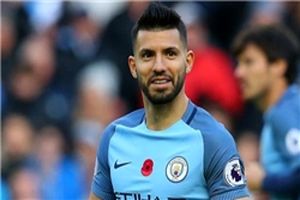 توره: آگوئرو یکی از بهترین مهاجمان دنیاست