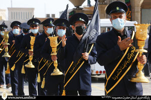 برپایی دسته عزاداری خادمان آستان مقدس قم در روز شهادت امام هشتم(ع)