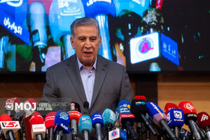 رئیس اتاق بازرگانی ایران از قول مساعد رئیس کل بانک مرکزی به پیشنهاد ارزی اتاقی‌ها خبر داد