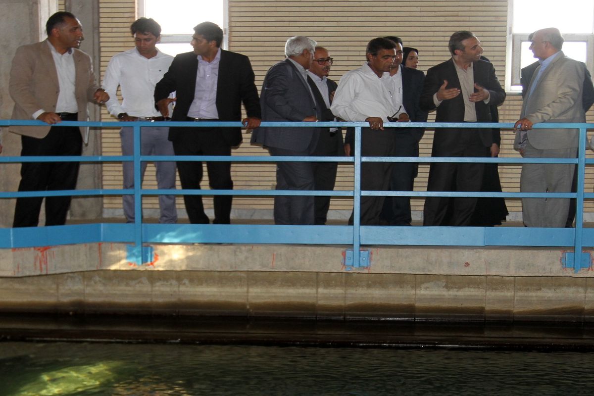 بازدید اعضای شورای شهر از تاسیسات آب بندرعباس