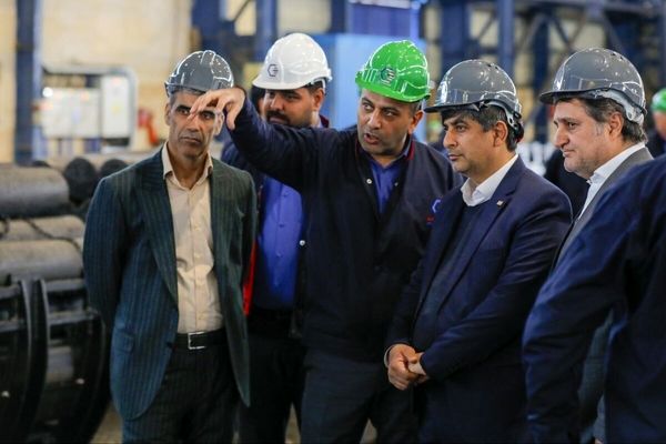 ایران به جمع ۸ تولیدکننده جهانی الکترود گرافیتی می‌پیوندد/ صرفه‌جویی سالانه ۵۴ میلیون یورویی با داخلی‌سازی الکترود گرافیتی