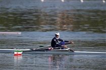 دریاچه شهربازی کرمانشاه بزرگ‌ترین مکان تمرین قایقرانان کرمانشاه است/شهرداری تدبیر لازم را انجام دهد