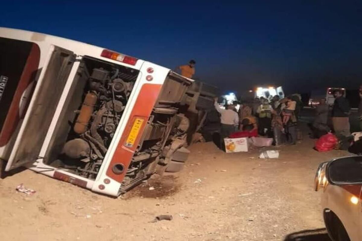 تصادف و واژگونی اتوبوس