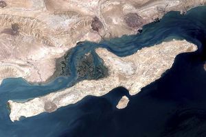 مناطق گردشگری قشم / جزیره‌ی اعجاب و حیرت  +تصاویر